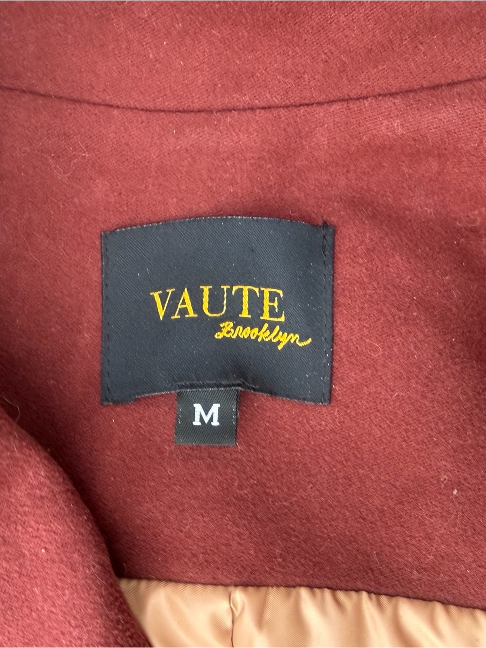 Vaute Jacket - Picture 2 of 8